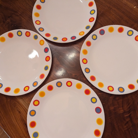 Corelle dinner plates set/4 big dots - Picture 2 of 7